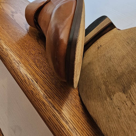 Men's Size 13 Dress Shoes; Brown with darker tips - Picture 11 of 12